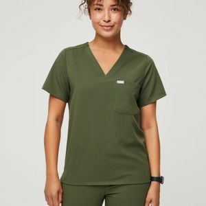 Dark Olive Catarina - One-Pocket Scrub Top